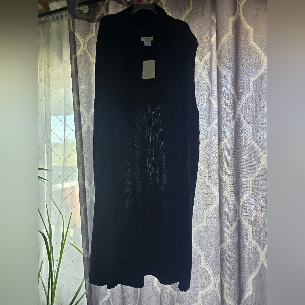 Black Women's Vest/cardigan Size XLarge
